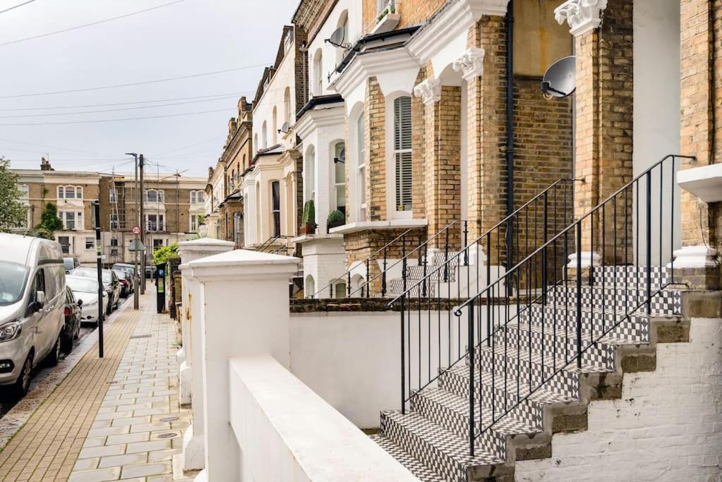 Contemporary Clapham Living Apartment London Ngoại thất bức ảnh