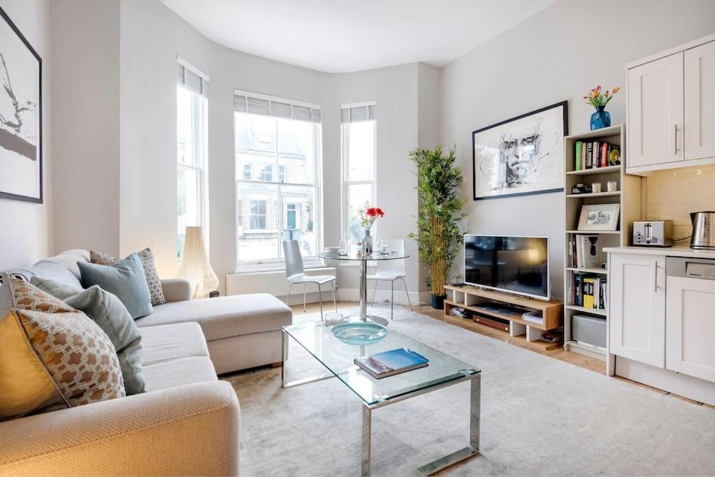Contemporary Clapham Living Apartment London Ngoại thất bức ảnh